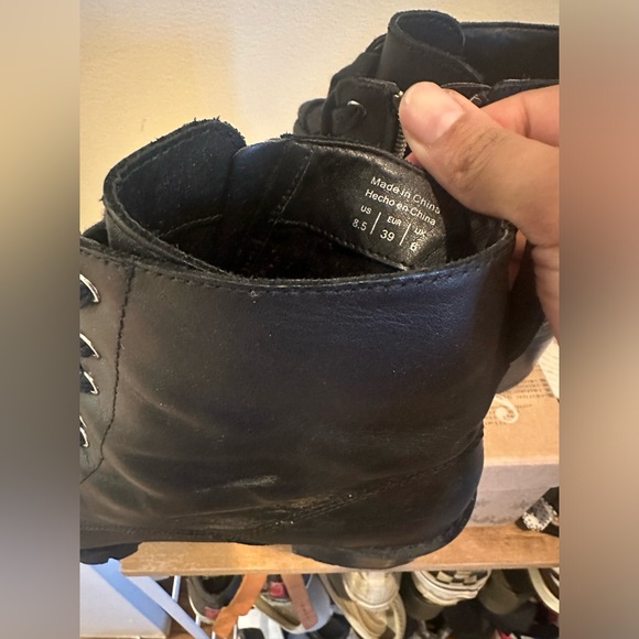 Black Heeled Aldo Boots, Size, 8.5 - Picture 2 of 5